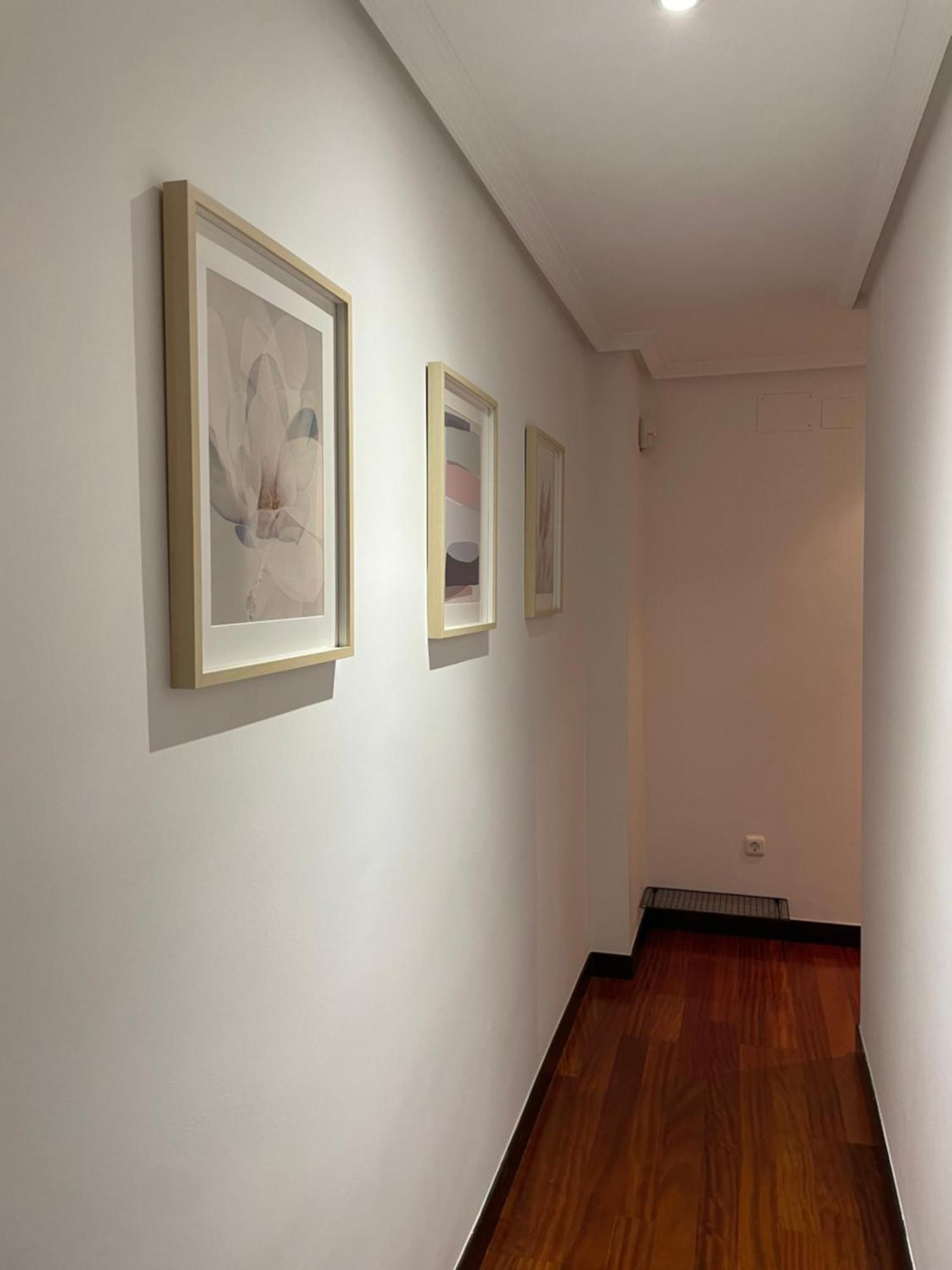 Atuaire Home Vivienda B Luminosa Parking Incluido En Plena Calle Comercial Burgo Eksteriør billede