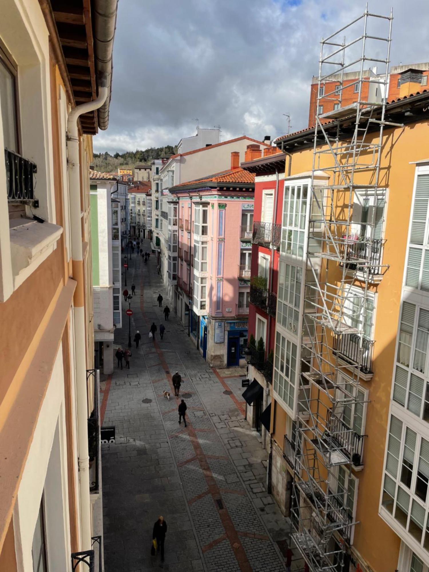 Atuaire Home Vivienda B Luminosa Parking Incluido En Plena Calle Comercial Burgo Eksteriør billede