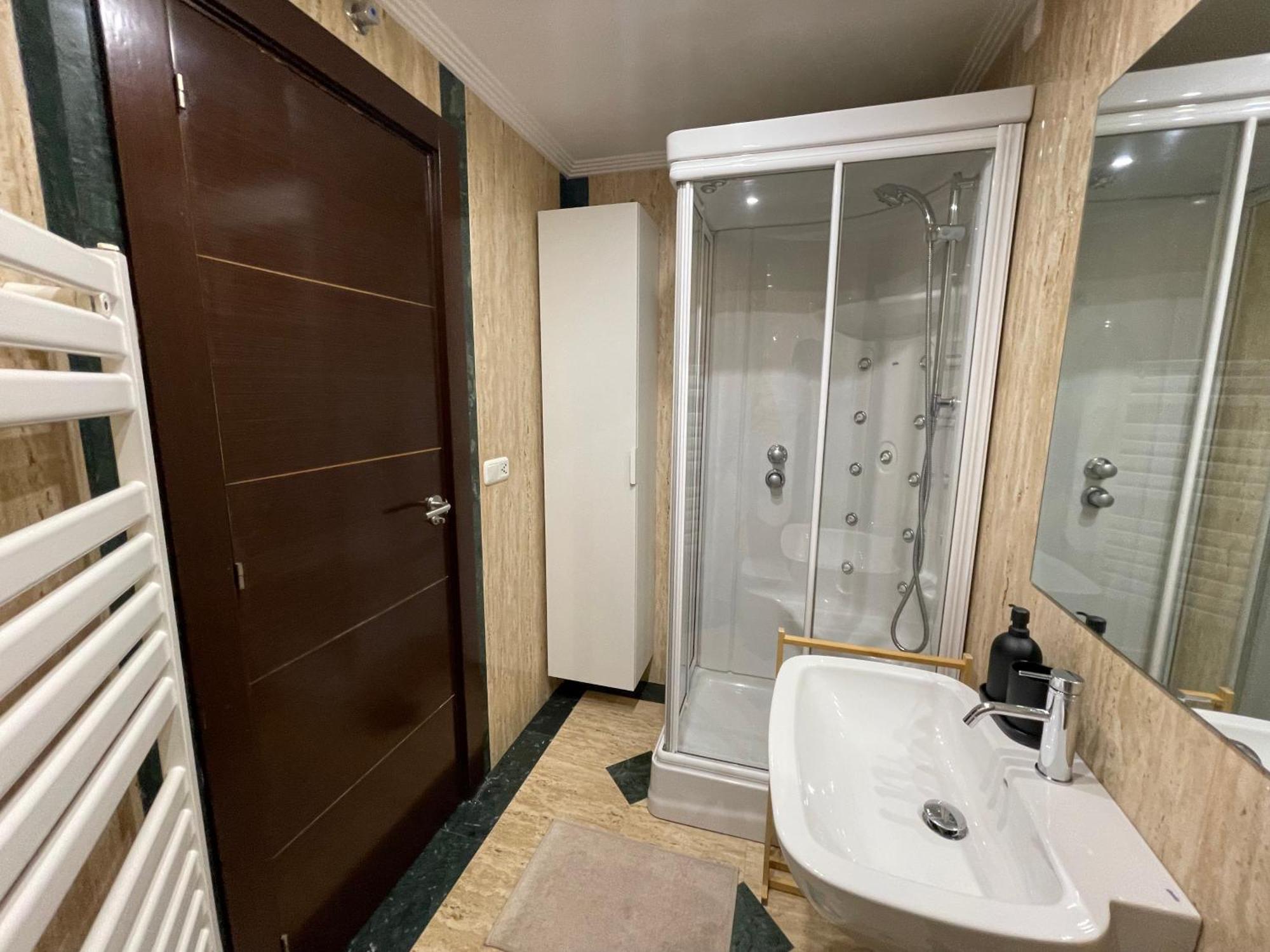Atuaire Home Vivienda B Luminosa Parking Incluido En Plena Calle Comercial Burgo Eksteriør billede