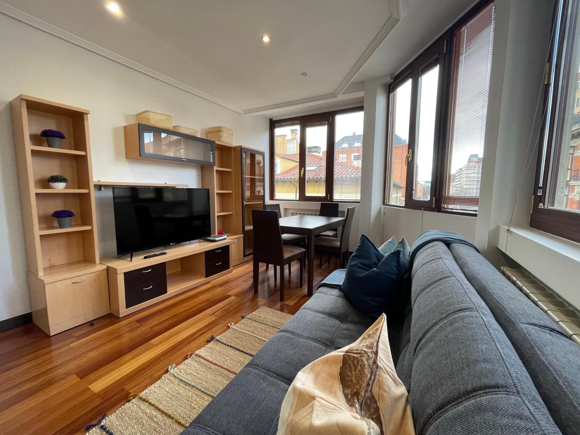 Atuaire Home Vivienda B Luminosa Parking Incluido En Plena Calle Comercial Burgo Eksteriør billede